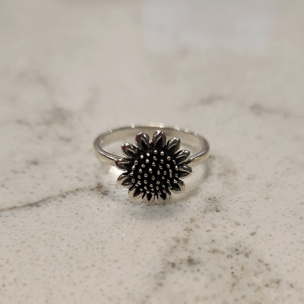 New Sterling Silver Sunflower Ring - image 4